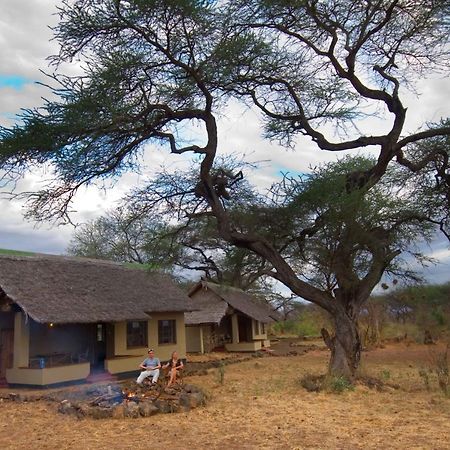 Severin Safari Camp Tsavo West National Park Eksteriør billede